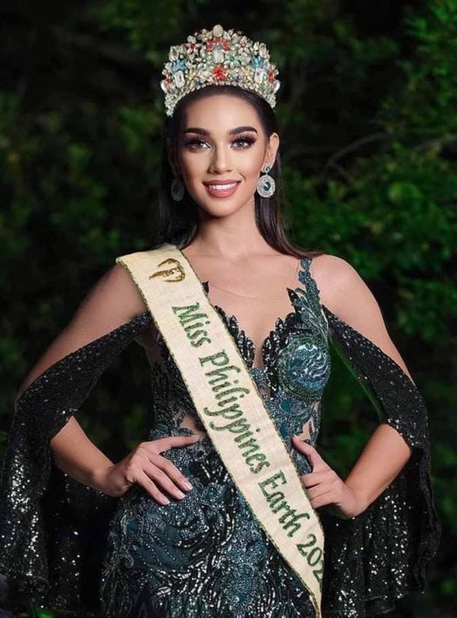 Dáng vóc nóng bỏng của người mẫu vừa trở thành Hoa hậu Trái đất Philippines - 1